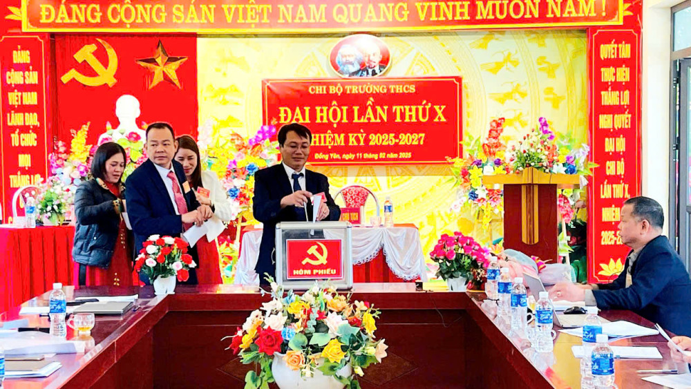 Đại hội chi bộ trường THCS Đồng Yên lần thứ X, nhiệm kỳ 2025-2027